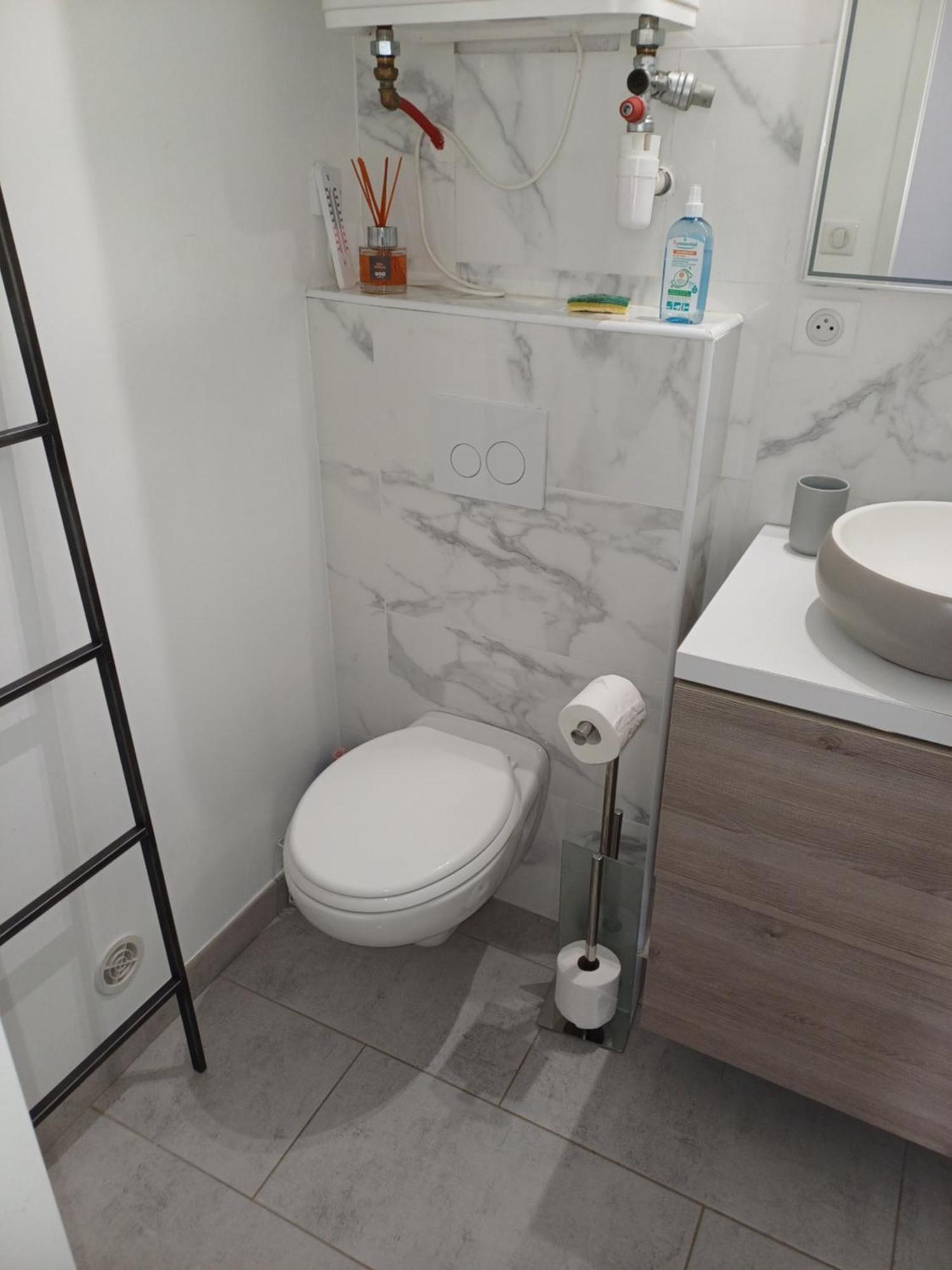 Joli 2 Pieces Apartment *